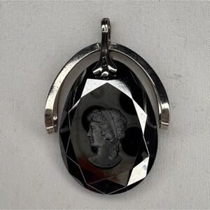 Vintage Black Glass Intaglio Cameo Oval Pendant Circa 1970s Swivels Silver tone